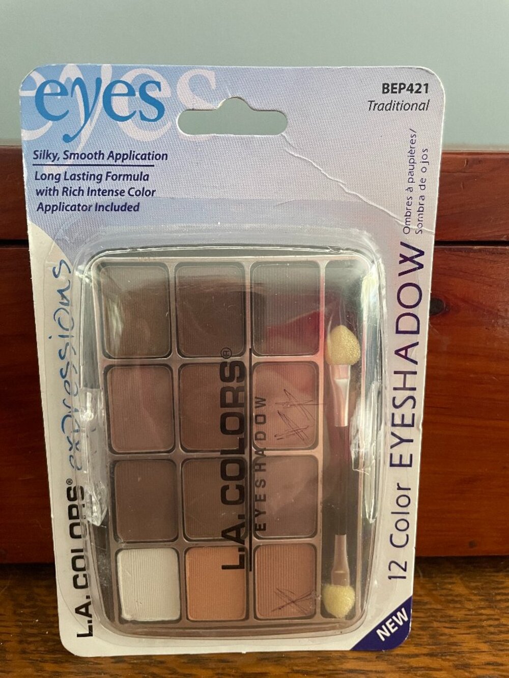 LA Colors Expressions 12 Color Eyeshadow Palette BE421 Traditional New Sealed